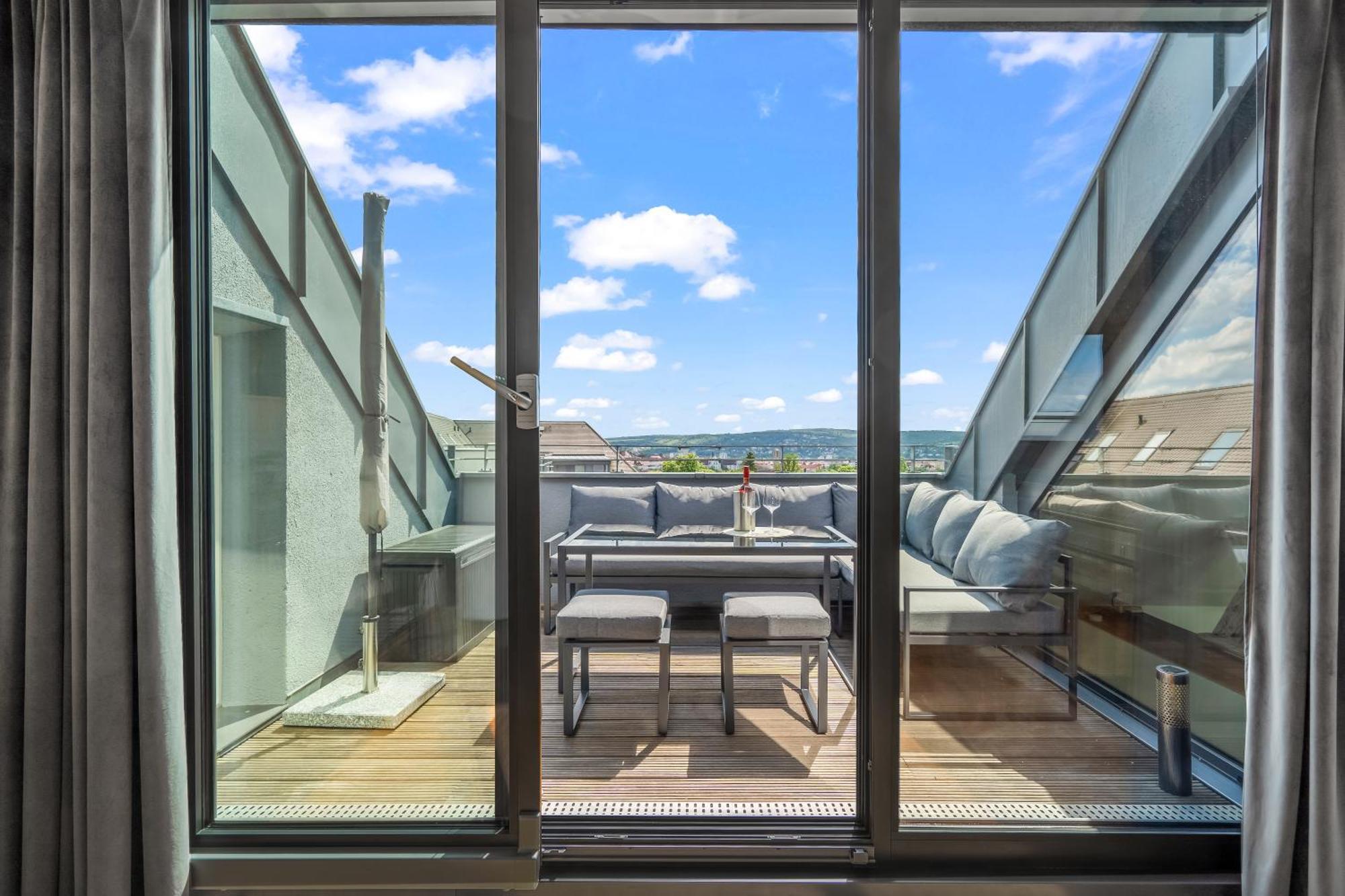 דירות וירצבורג Dnd Design Loft I 170Qm I Parken I Balkon I Workstation I Netflix I Kaffee I Waschmaschine I Trockner I Xbox I Ausblick מראה חיצוני תמונה